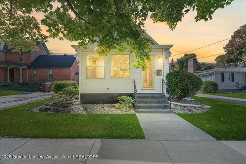 205 W Cass Street, St. Johns, MI, 48879 | Card Image