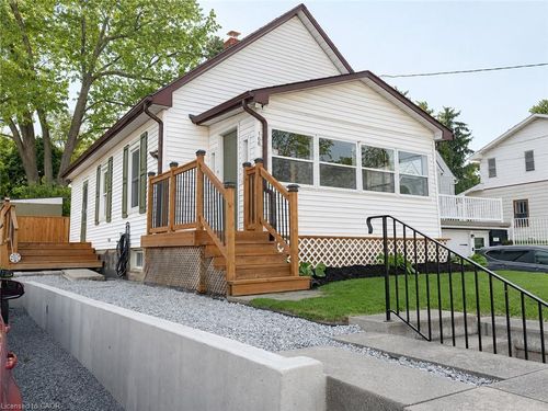 166 Queen St S, Simcoe, ON, N3Y3C6 | Card Image