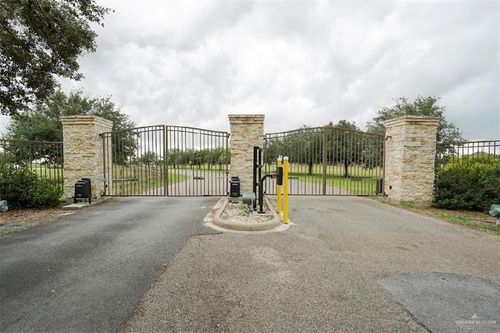 8826 Oak Meadow Dr, Monte Alto, TX, 78538-0198 | Card Image