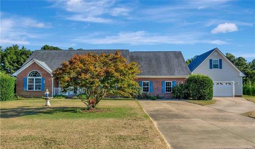 7066 Farmland Ct, Hope Mills, NC, 28348-7997 | Card Image