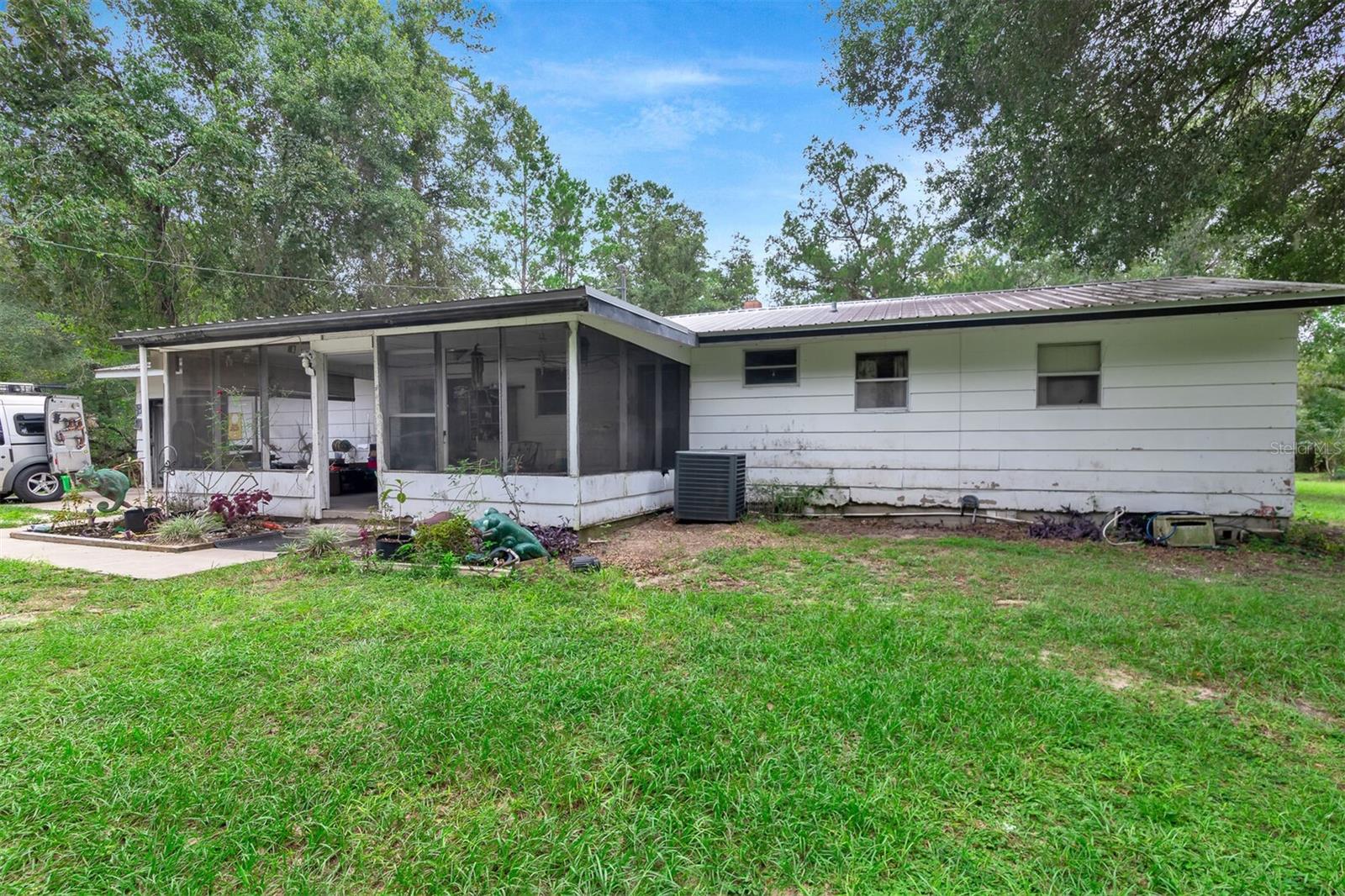 73rd Ct, Trenton, FL 32693