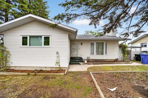 1329 Idaho St, Carstairs, AB, T0M0N0 | Card Image