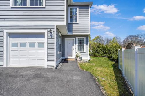 10-10 Knights Way, Swansea, MA, 02777-3371 | Card Image