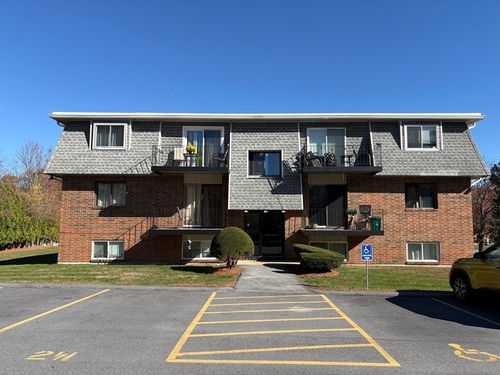 apt-2-6-176 Maple Ave, Rutland, MA, 01543-1328 | Card Image