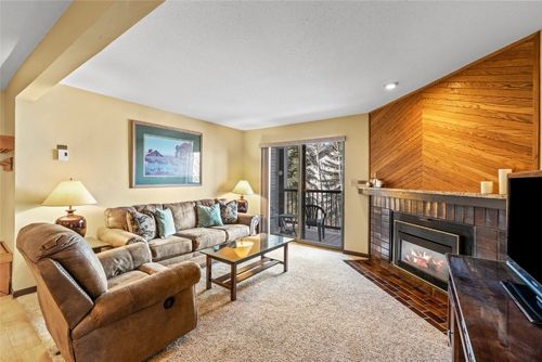 105-2015 Walton Creek Rd, Steamboat Springs, CO, 80487-2359 | Card Image