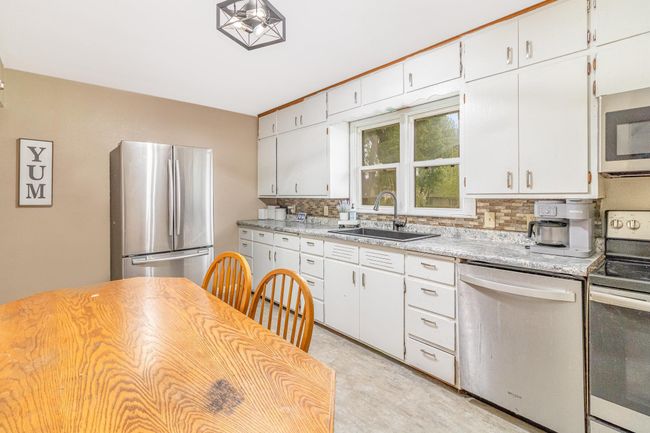 Kitchen | Image 9