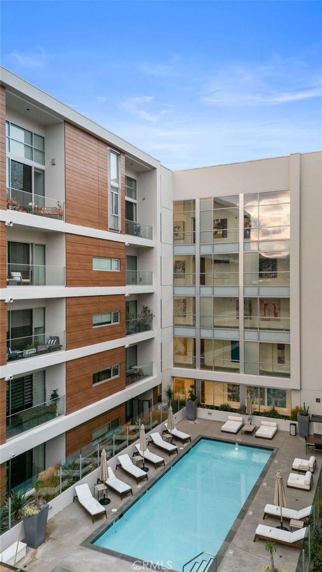 4th floor corner unit left | Image 35