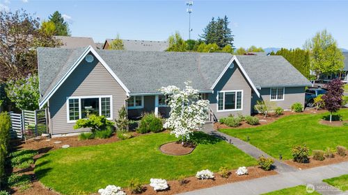 1277 Aaron Dr, Lynden, WA, 98264-9030 | Card Image