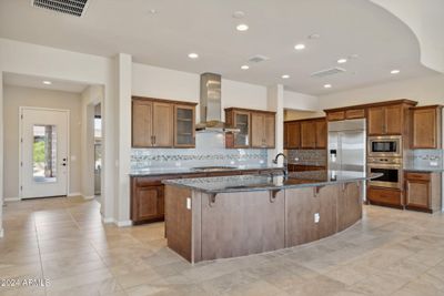 Gourmet Kitchen | Image 3