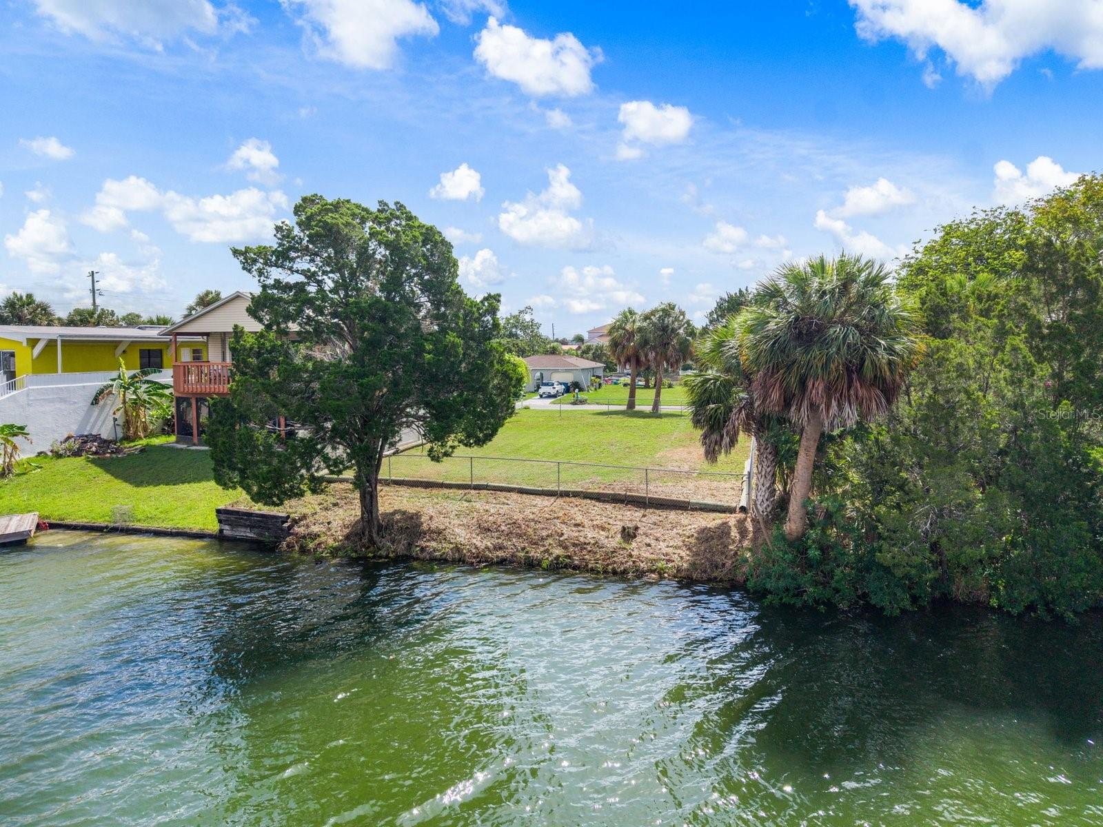 Land in HERNANDO BEACH