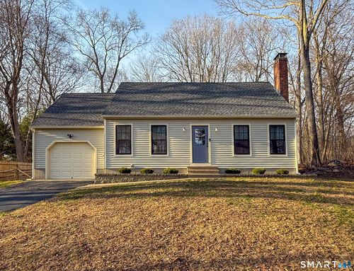 23 Country Village Ln, Clinton, CT, 06413-2512 | Card Image