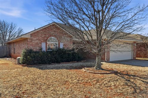 808 Cavecreek St, Norman, OK, 73071-7165 | Card Image