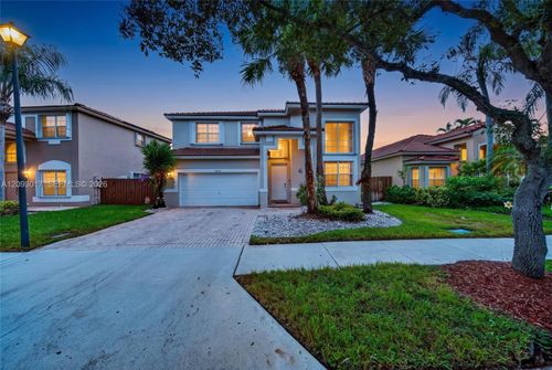16424 Sapphire Pl, Weston, FL, 33331 | Card Image