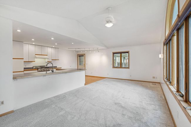 Family room. | Image 13