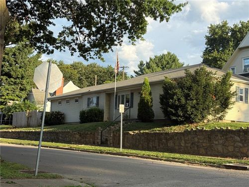 2823 Mulberry St, Saint Joseph, MO, 64501-2648 | Card Image