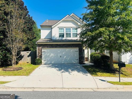 40 Newnan Lakes Dr, Newnan, GA, 30263-6455 | Card Image