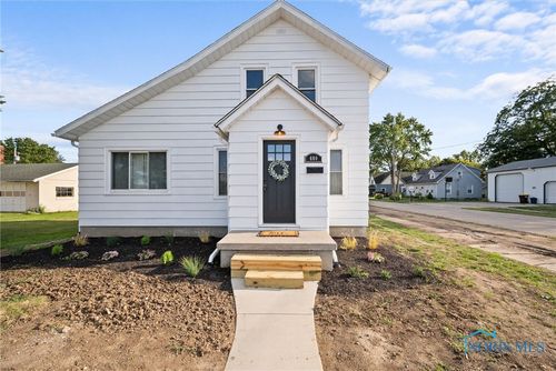 600 Fernwood Ave, Delta, OH, 43515-1206 | Card Image