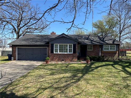 1505 S Mount Olive St, Siloam Springs, AR, 72761-5009 | Card Image