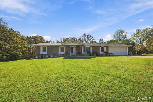 17 Kathryn Dr, Saint James, MO, 65559-1832 | Card Image