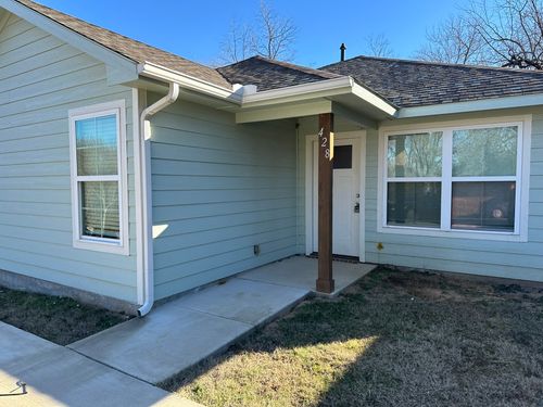 428 E Nelson St, Denison, TX, 75021-4832 | Card Image