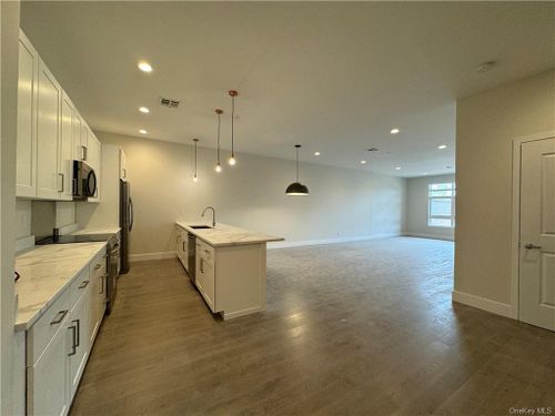 ph2-30 Beekman Street, Beacon, NY, 12508 | Card Image