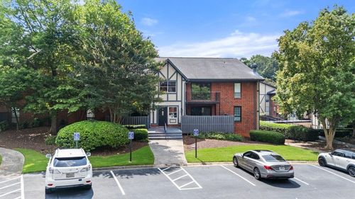 o8-6851 Roswell Rd, Sandy Springs, GA, 30328-2486 | Card Image