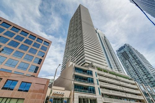 5210-2221 Yonge St, Toronto, ON, M4S0B8 | Card Image
