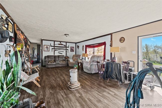 9409 S Horners Chapel Rd, Home with 3 bedrooms, 2 bathrooms and null parking in Pekin IN | Image 11
