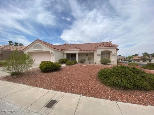 9612 Buckhorn Dr, Las Vegas, NV, 89134-7835 | Card Image