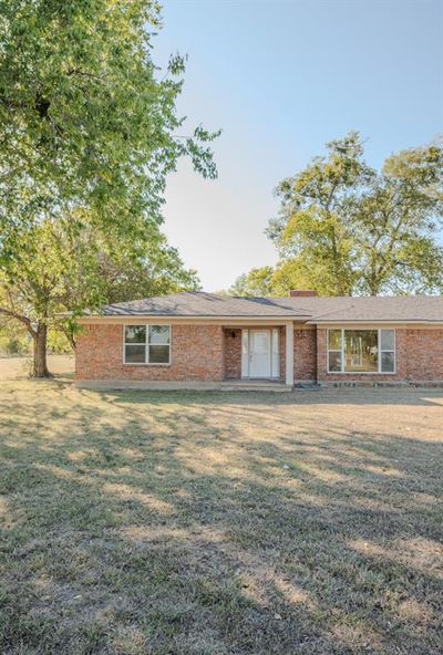 1175 Fm 273, Home with 3 bedrooms, 3 bathrooms and null parking in Bonham TX | Image 3