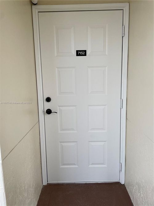 304-7152 S Devon Dr, Tamarac, FL, 33321 | Card Image
