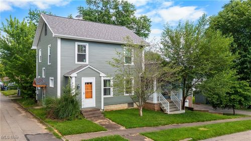 1516 Myrtle Ave, Zanesville, OH, 43701-2444 | Card Image