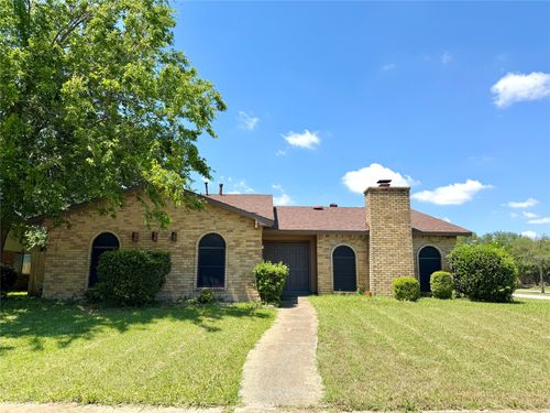 4702 Spanish Trl, Grand Prairie, TX, 75052-1744 | Card Image
