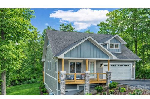 14 Cider Hill Ln, Hendersonville, NC, 28792-0537 | Card Image