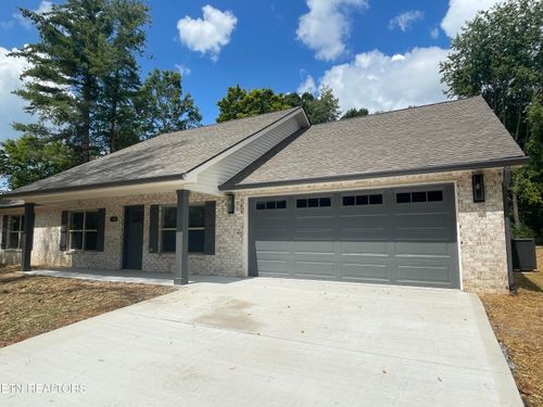 1309 Tuckaleechee Trl, Maryville, TN, 37803-4353 | Card Image