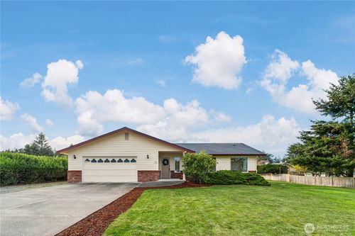 40 Cline Rd, Sequim, WA, 98382-9506 | Card Image