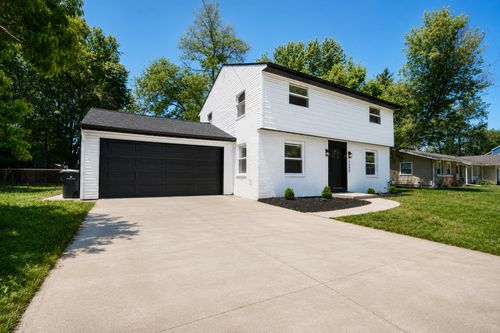 2490 Strathmore Street, Oshtemo Charter Township, MI, 49009 | Card Image