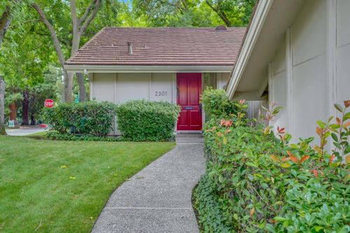 2301 American River Dr, Sacramento, CA, 95825-7003 | Card Image