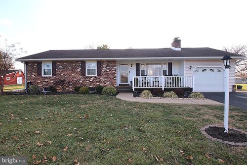 22107 Beaverbrook Dr, Smithsburg, MD, 21783-2036 | Card Image