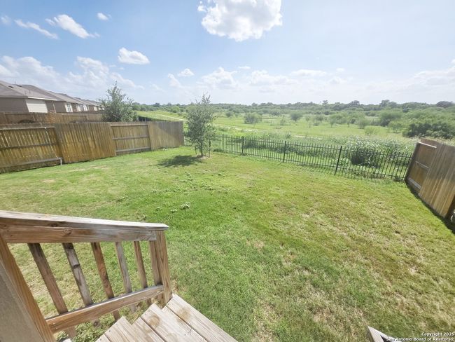 437 Middle Green Loop, House other with 3 bedrooms, 2 bathrooms and null parking in Floresville TX | Image 22