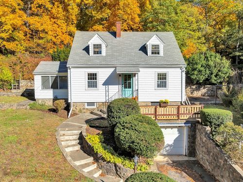 139 High St, Winchester, MA, 01890-3334 | Card Image