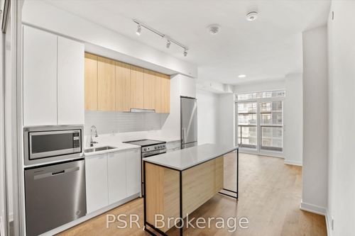 1908-30 Upper Mall Way, Vaughan, ON, L4J0L7 | Card Image