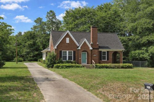 509 E Hilton St, Kershaw, SC, 29067-1325 | Card Image