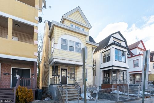 208 N 19th St, East Orange, NJ, 07017-5461 | Card Image