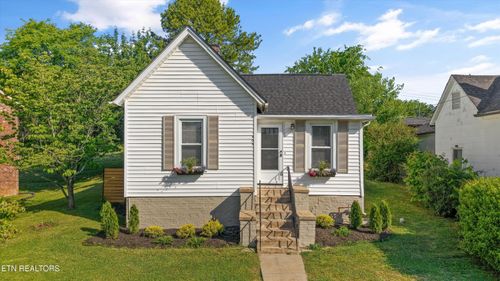 405 Ocala Dr, Knoxville, TN, 37918-3046 | Card Image