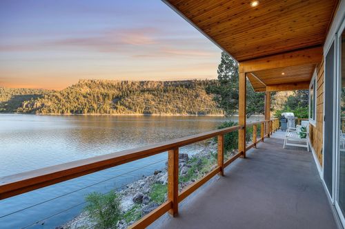 10280 Ne Ochoco Hwy, Prineville, OR, 97754-7982 | Card Image