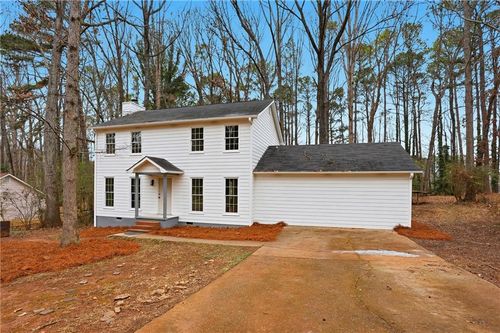 8692 Twin Oaks Dr, Jonesboro, GA, 30236-5171 | Card Image