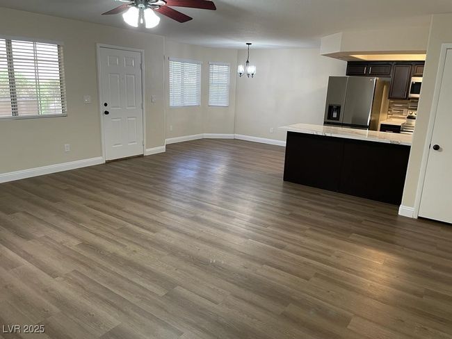 UNIT-1078 - 8410 Eldora Ave, Condo with 2 bedrooms, 2 bathrooms and null parking in Las Vegas NV | Image 7