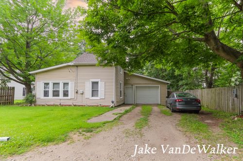 195 New St, Galesburg, MI, 49053-9765 | Card Image