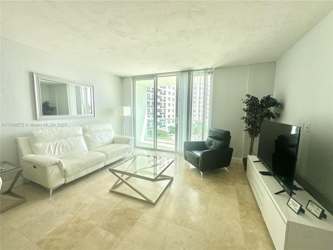 APT-5Y - 3801 S Ocean Dr, Condo with 1 bedrooms, 1 bathrooms and null parking in Hollywood FL | Image 11